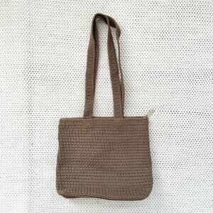 The SAK Classic Crochet Beige Khaki Tan Long Handle Medium Shoulder Bag Zip